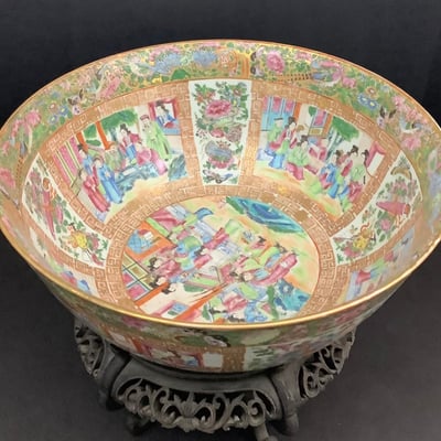 Antique Famille Rose Bowl